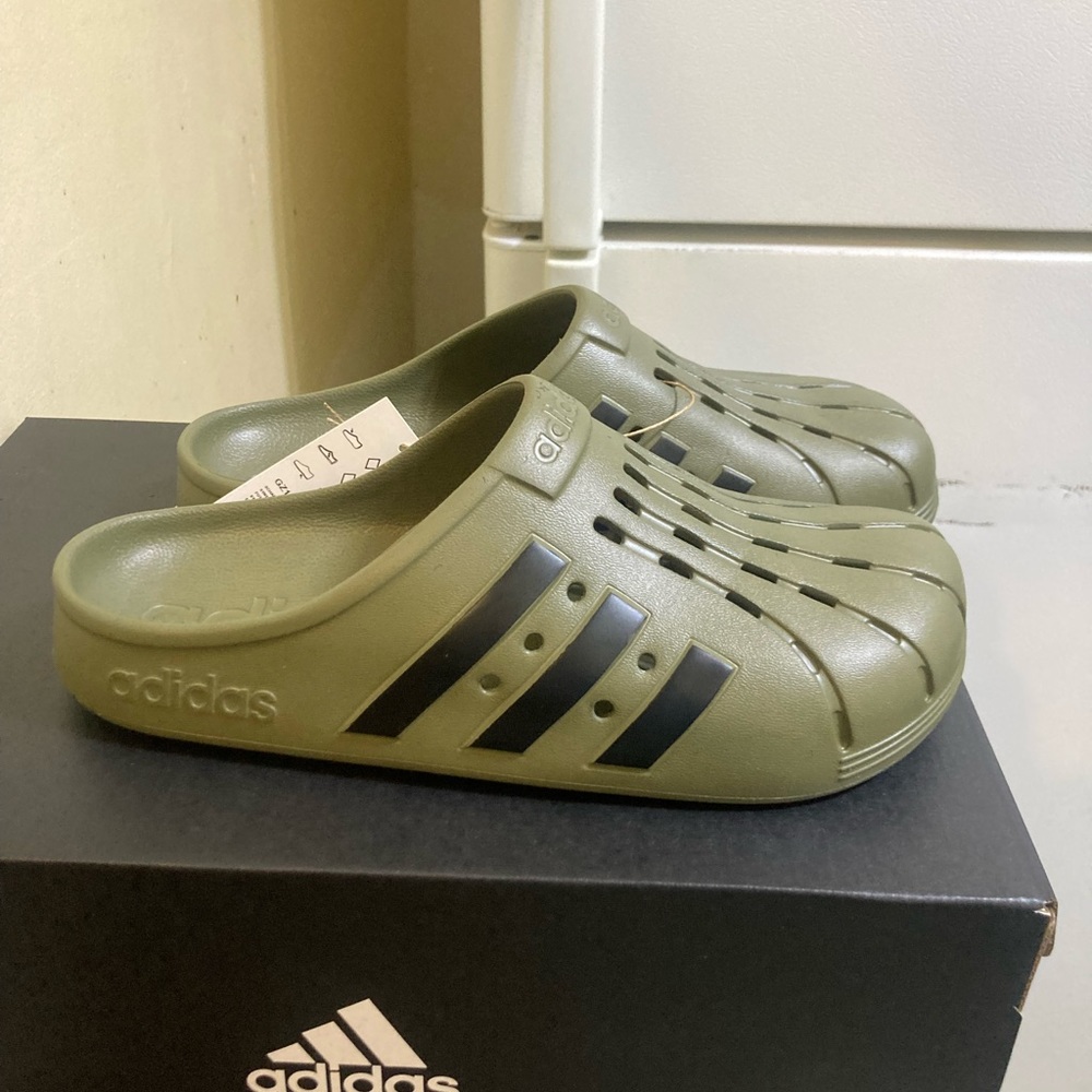 Brand new adilettre clog olive green size 10